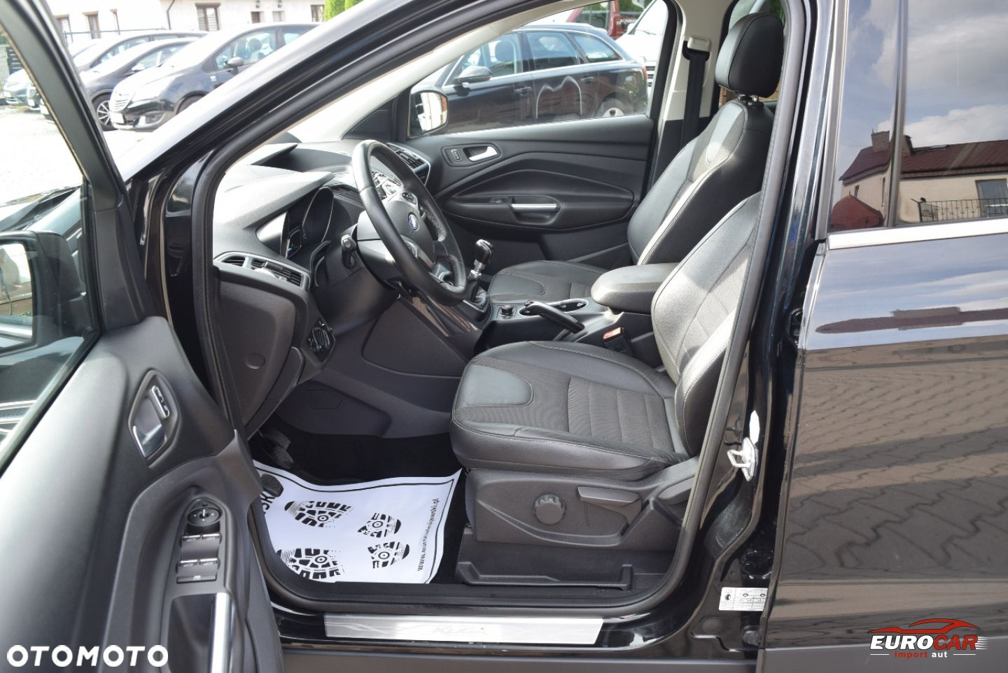 Ford Kuga 2.0 TDCi 2x4 Titanium - 10