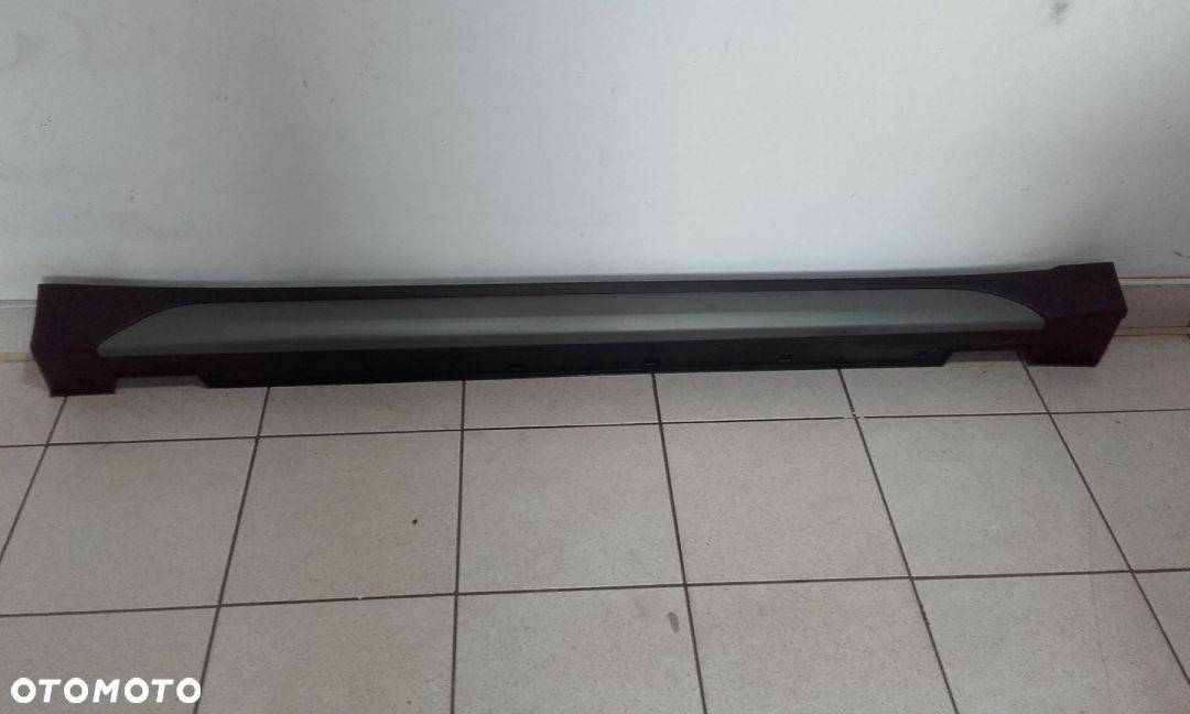LISTWA PROGOWA HYUNDAI TUCSON PRAWA 87754-D7100 - 1