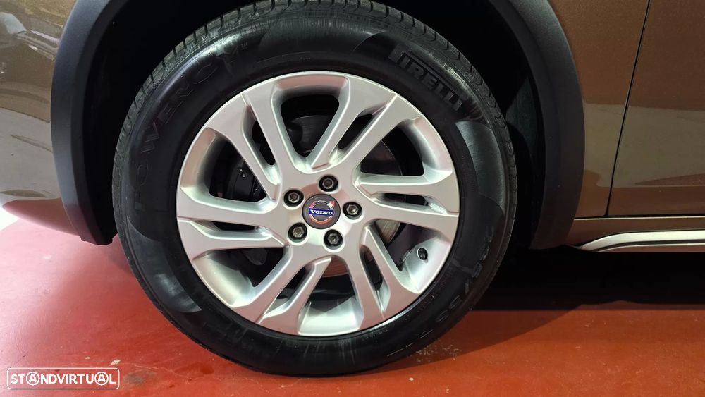 Volvo V60 Cross Country 2.0 D3 Momentum - 16