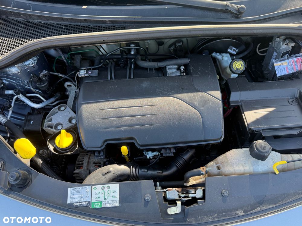 Renault Clio 1.2 16V Confort Authentique - 20