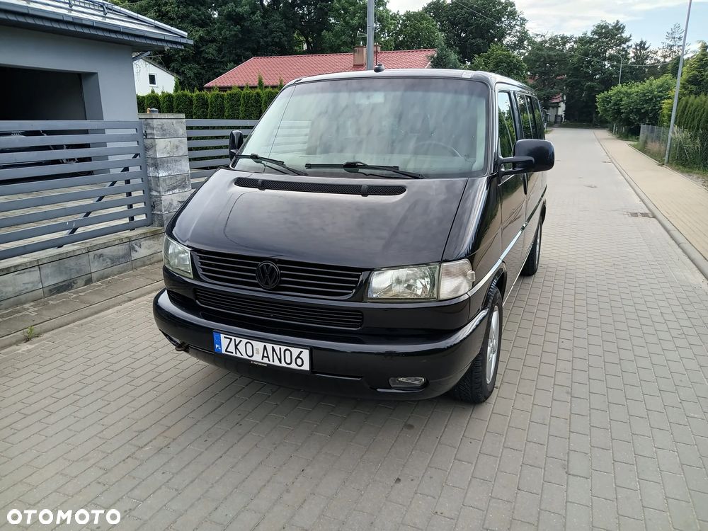 Volkswagen Multivan - 2