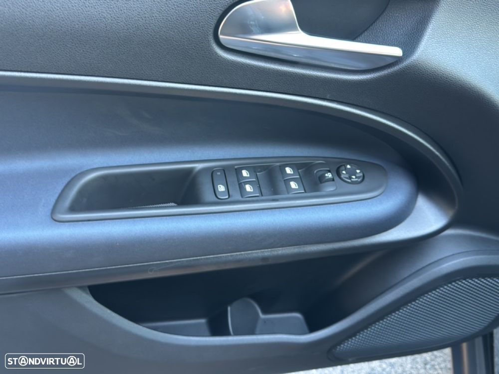 Alfa Romeo Junior 1.2 Intensa eDCT6 - 13