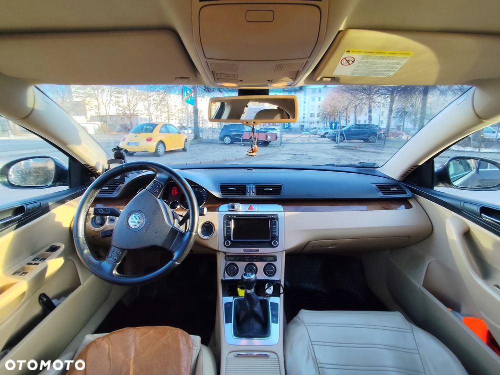 Volkswagen Passat 2.0 TDI DPF Highline - 3