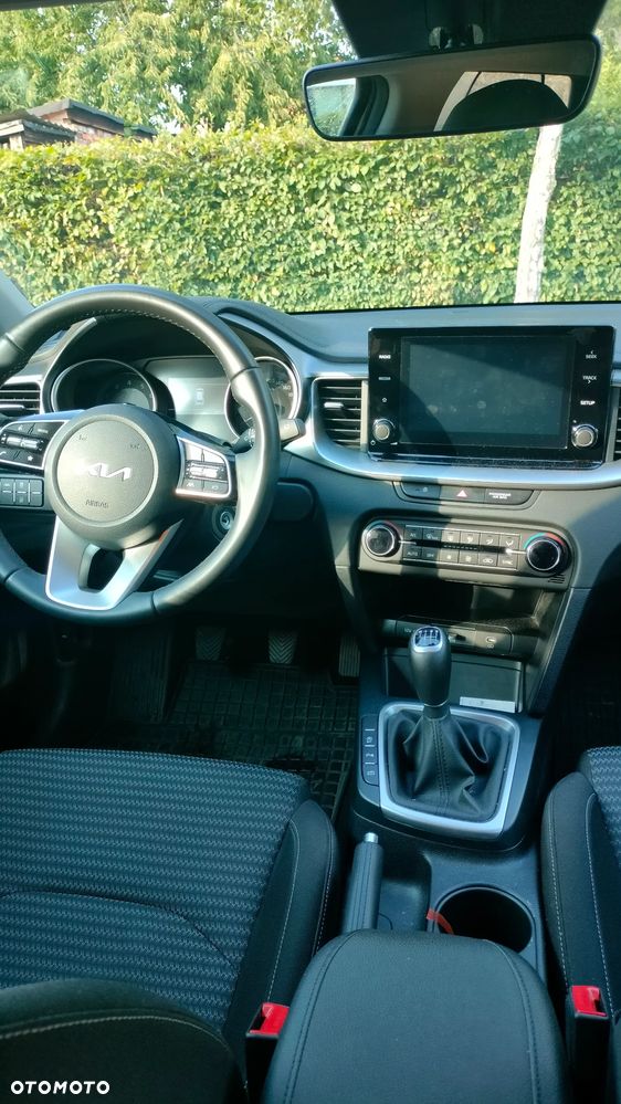 Kia Ceed 1.5 T-GDI M - 9