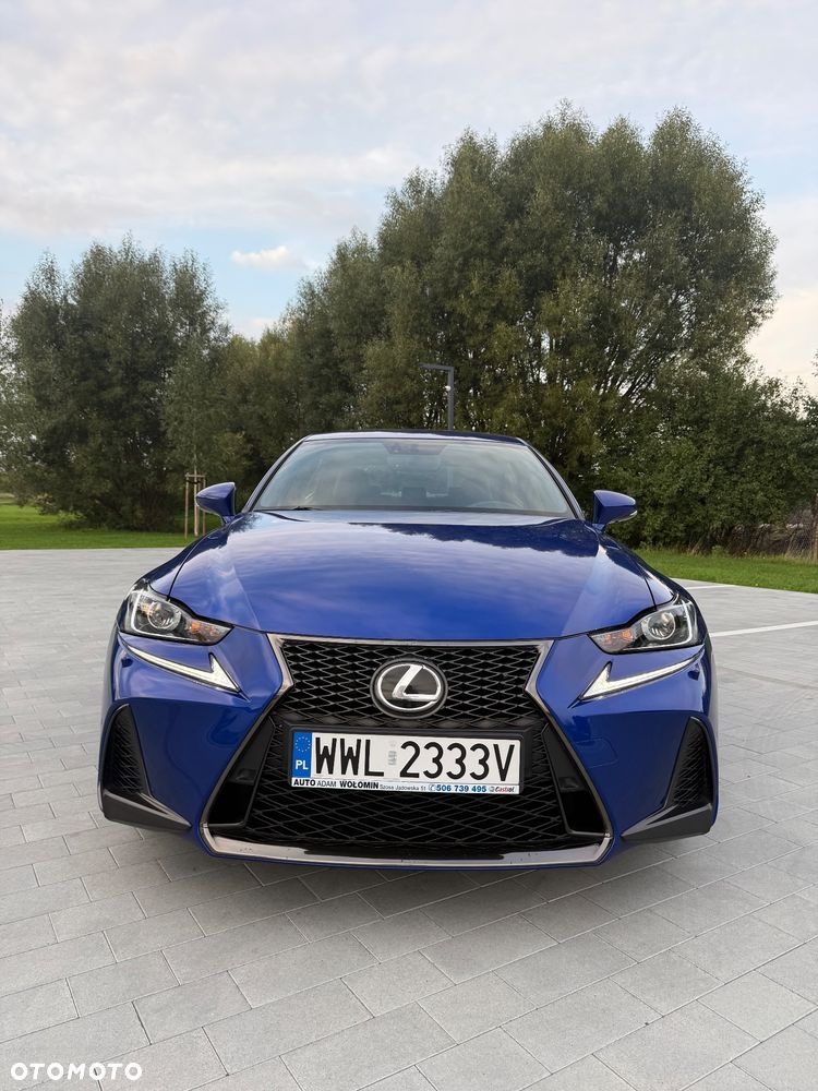 Lexus IS 200t / 300 F Sport - 6