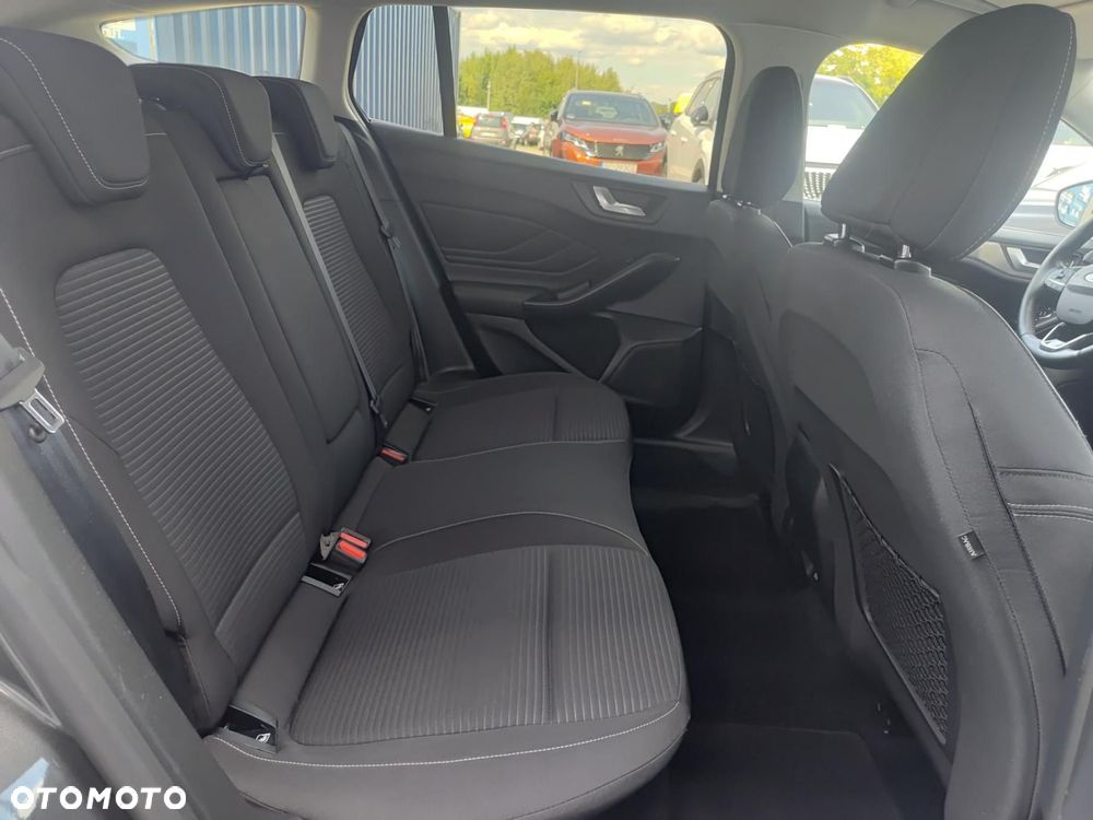 Ford Focus - 20