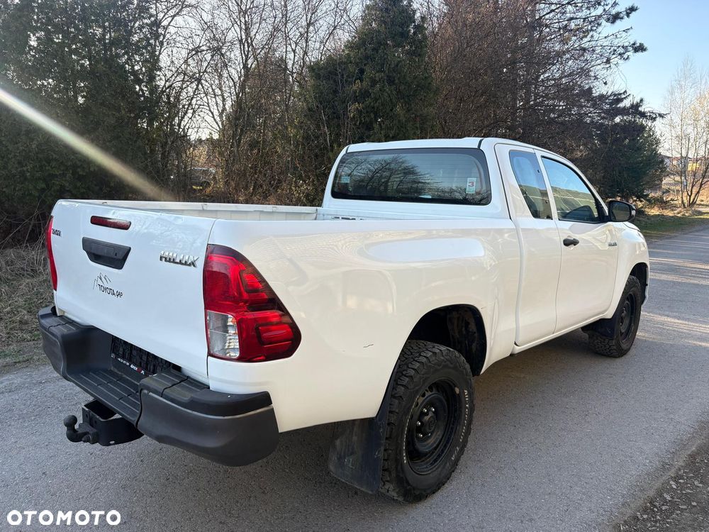 Toyota Hilux 4x4 Extra Cab Comfort - 8