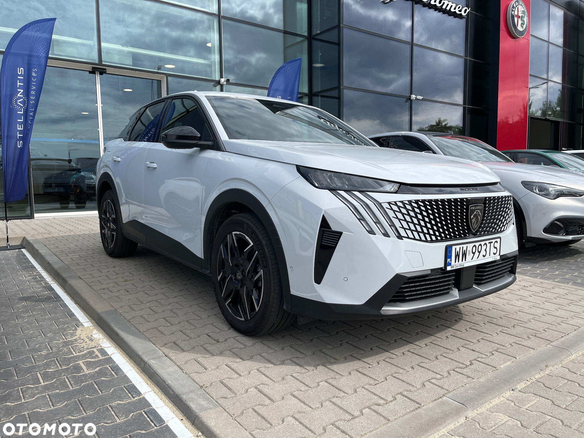 Peugeot 3008 1.2 PureTech mHEV Allure Pack S&S e-DCS6 - 3