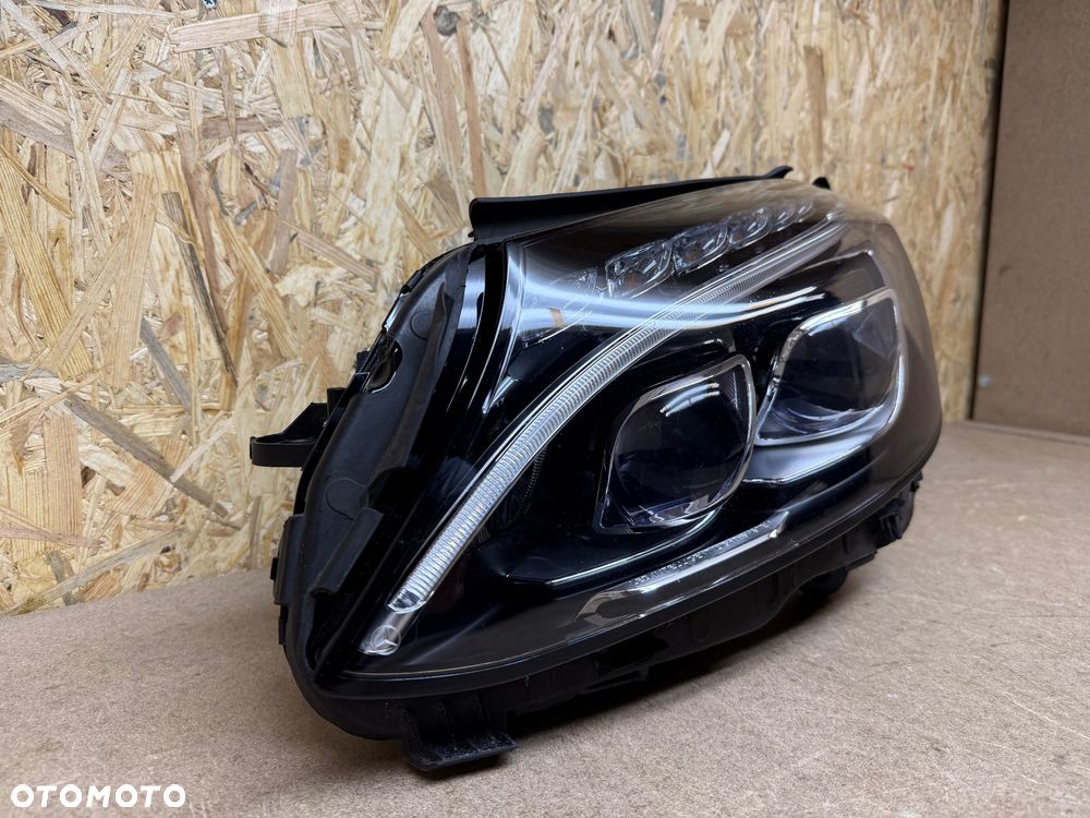 LAMPA LEWA FULL LED ILS MERCEDES BENZ C KLASA W205 A205 - 19