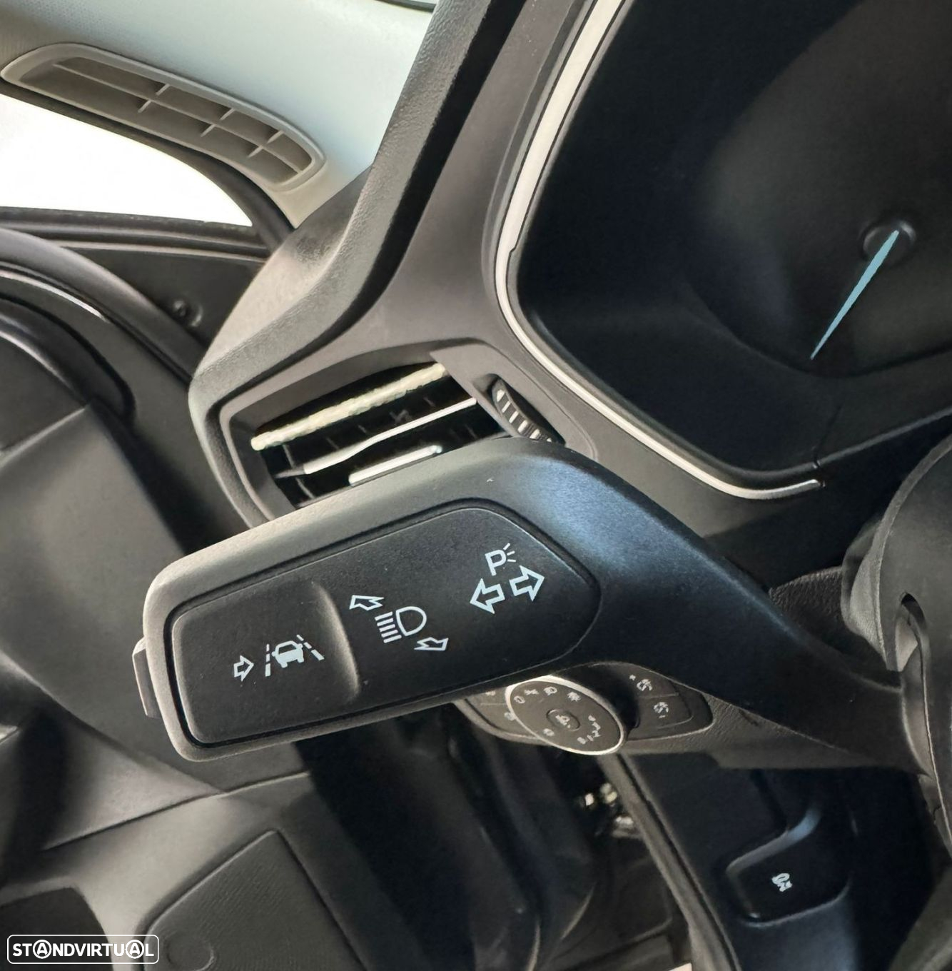 Ford Focus 1.5 EcoBlue S&S Aut. ST-LINE - 29
