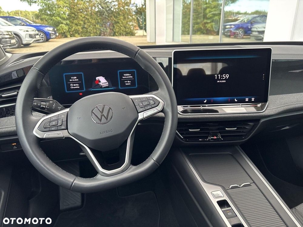 Volkswagen Passat - 16