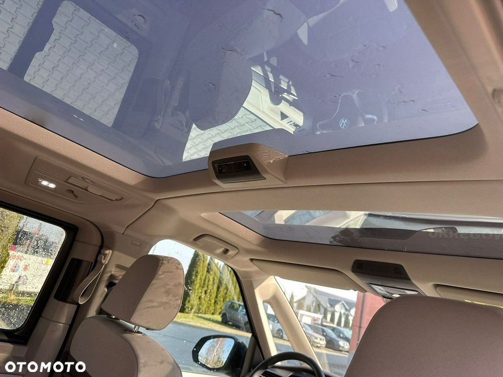 Volkswagen Multivan - 18