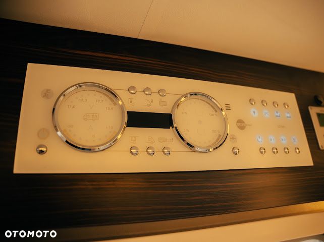 Burstner ELEGANCE I728 - 20
