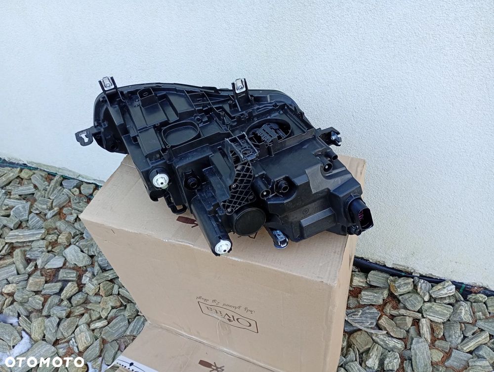 VW GOLF 8 VIII 5H0 LIFT HB LAMPA TYŁ TYLNA PRAWA IQ 5H0945208B - 1