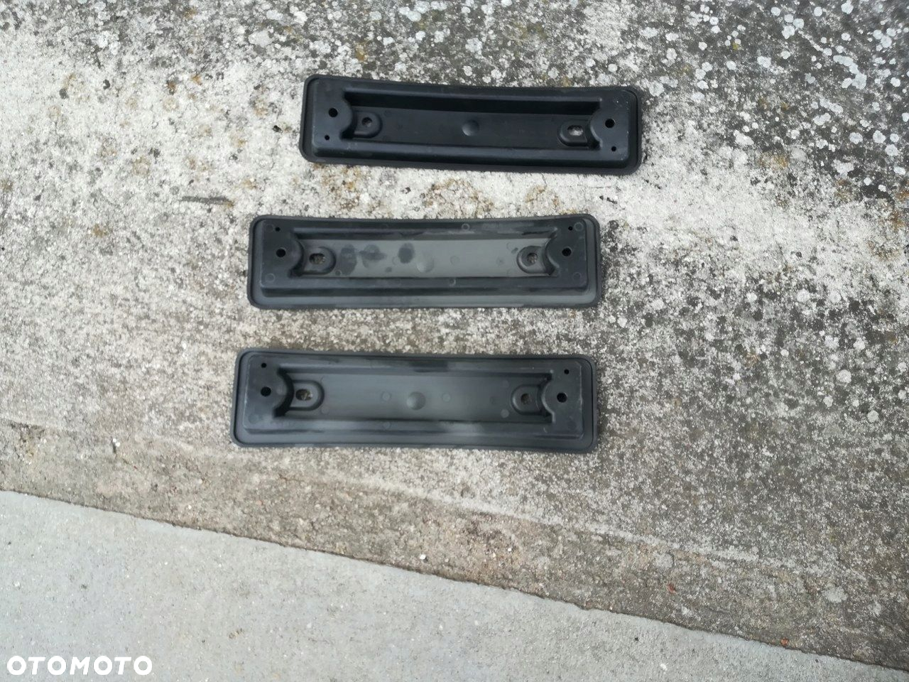 TESLA 3 PODKŁADKA LISTWA POD TABLICĘ MAŁA 1096843 - 2