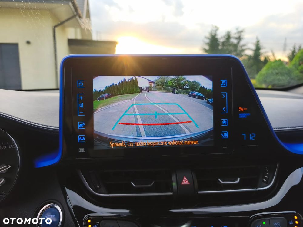 Toyota C-HR Style Selection - 21