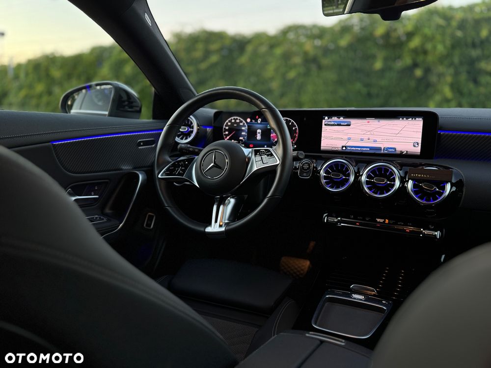 Mercedes-Benz CLA 200 mHEV 7G-DCT - 12