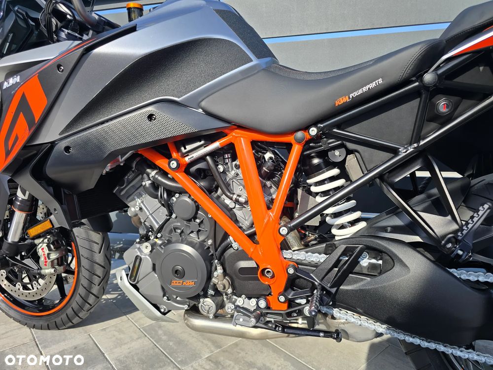 KTM Super Duke - 10
