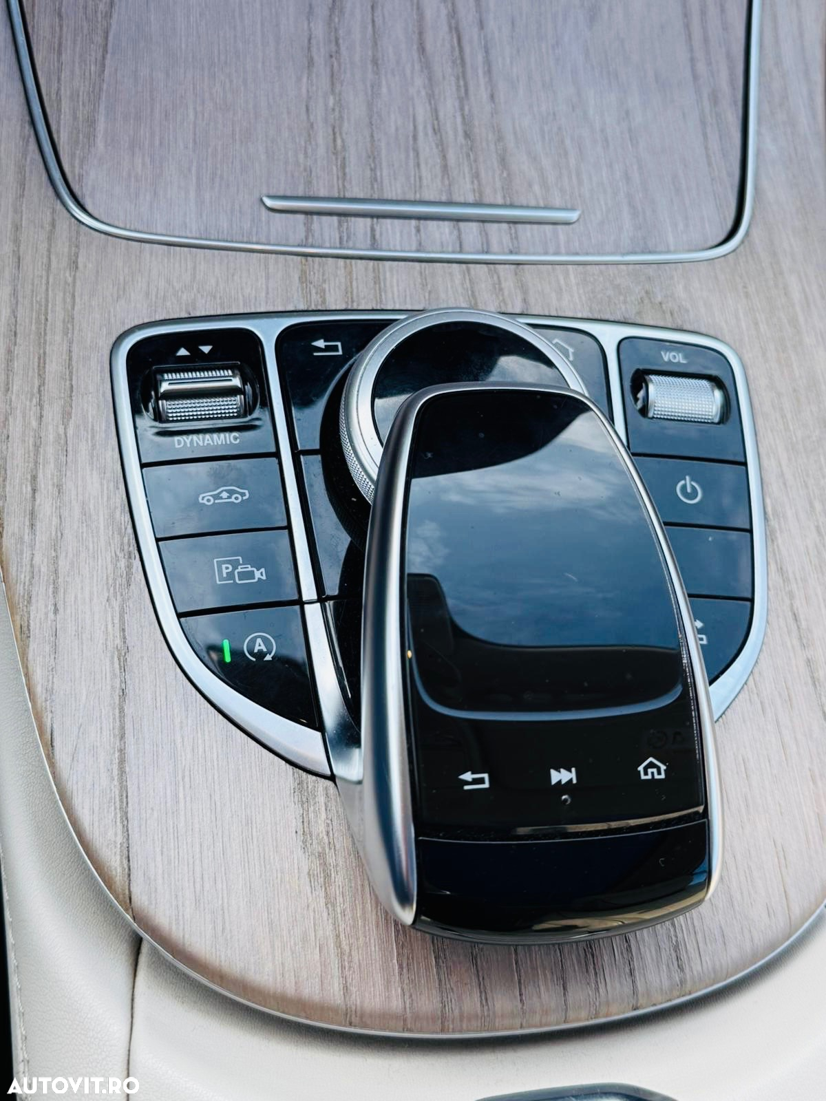 Mercedes-Benz E 220 d Coupe 9G-TRONIC AMG Line - 6
