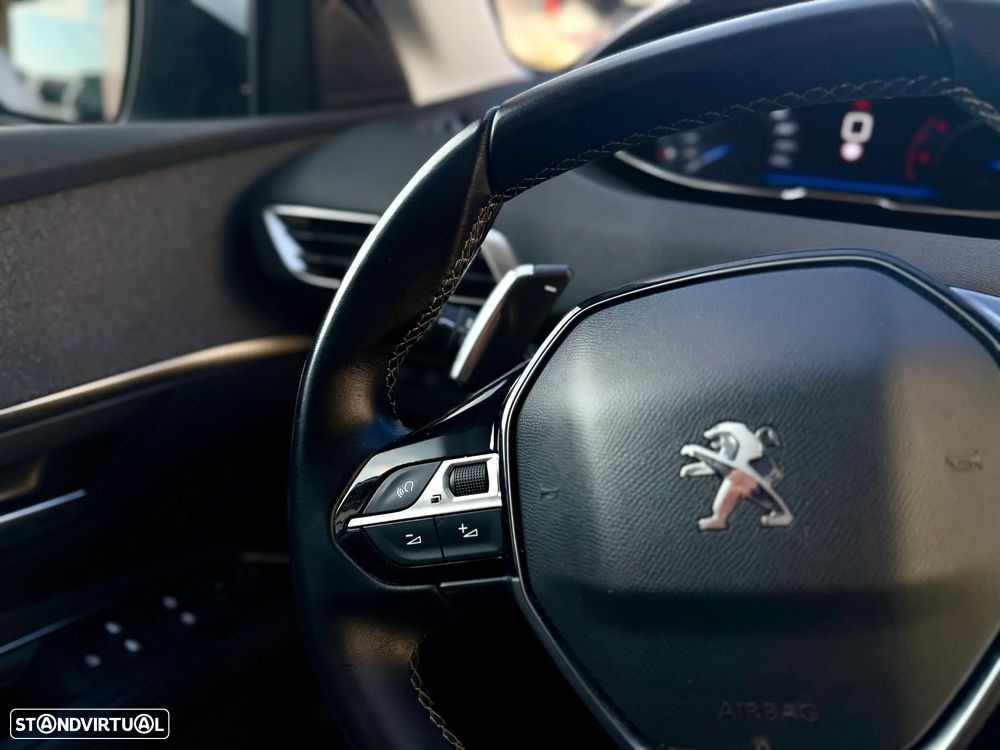 Peugeot 3008 1.5 BlueHDi Allure EAT8 - 18