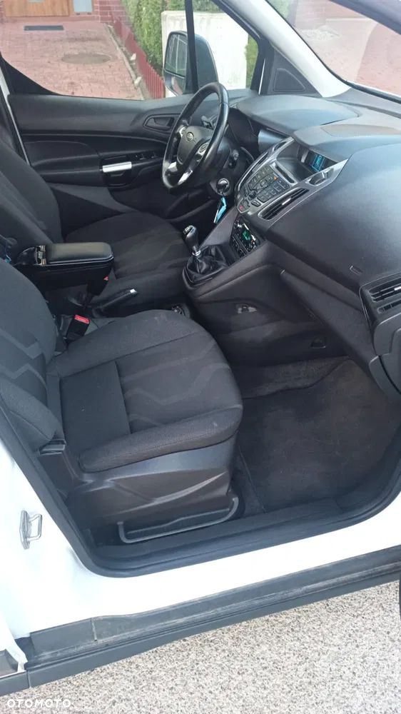 Ford Transit Connect - 21