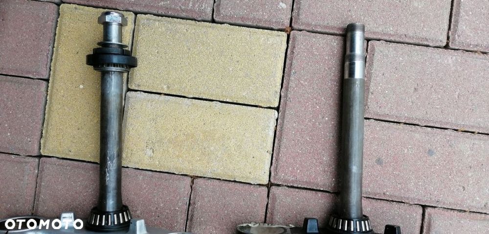 SUZUKI GSR 750 11-17 PÓŁKA DOLNA SREBRNA - 6