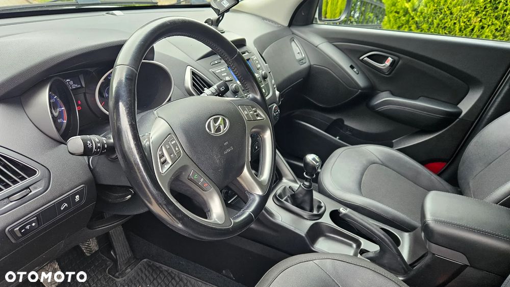 Hyundai ix35 1.6 2WD Fifa World Cup Edition - 17