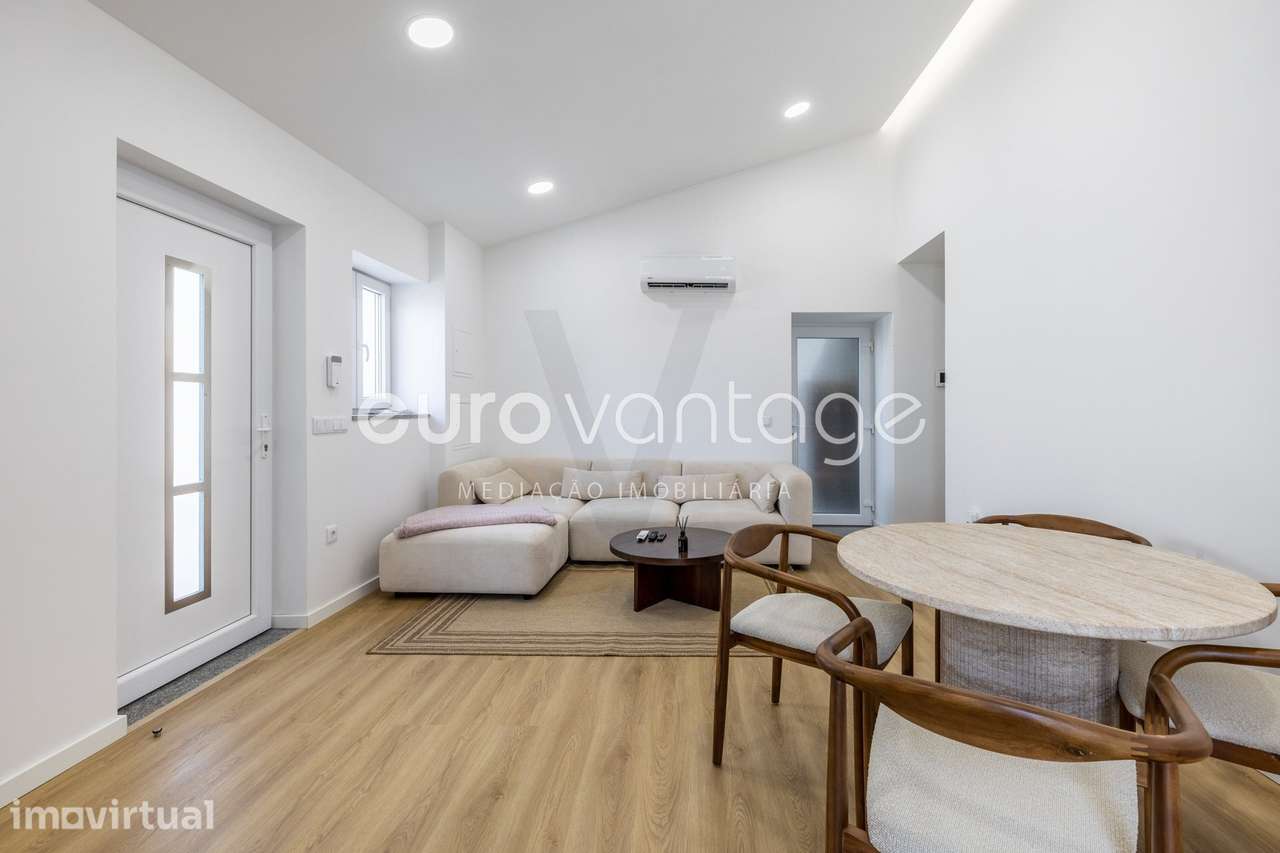 Moradia T2 totalmente remodelada, na Maceira - Grande imagem: 2/35