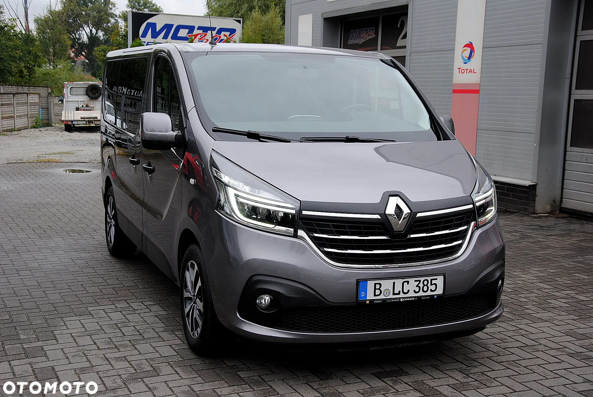 Renault Trafic SpaceClass 2.0 dCi EDC - 3
