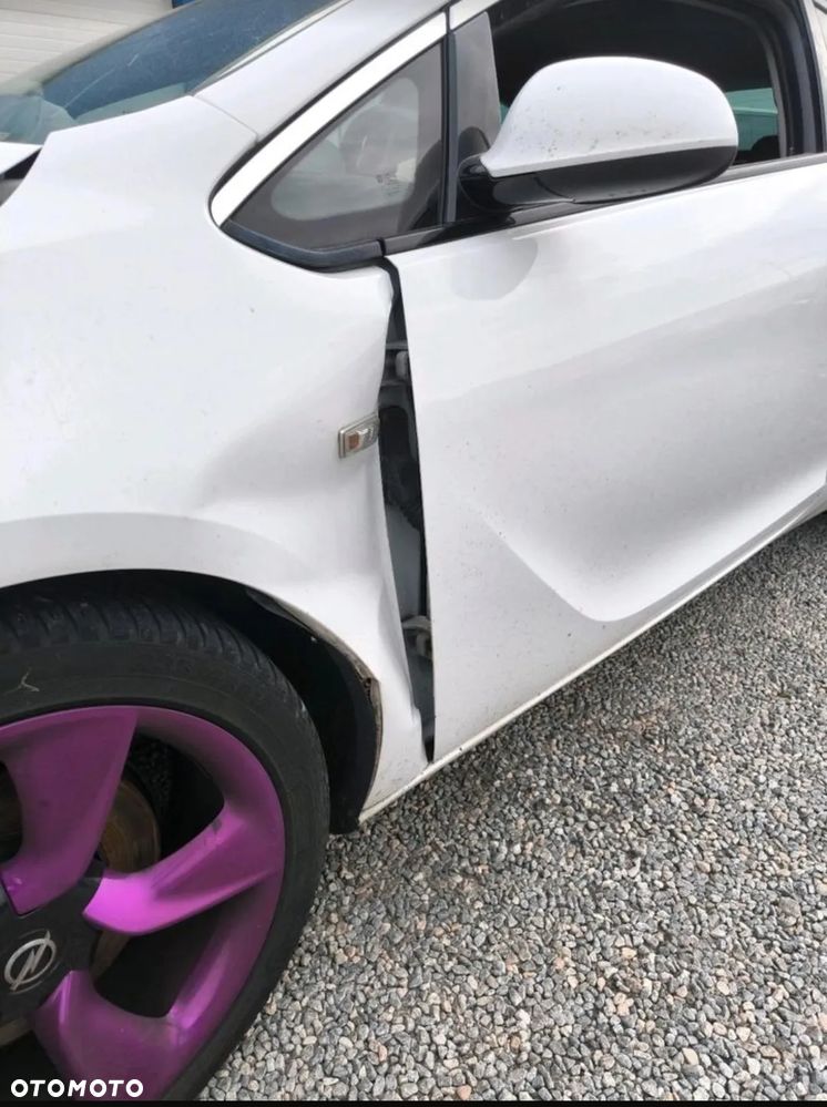 Opel Astra GTC 1.7 CDTI DPF ecoFLEX Start/Stop Innovation - 2