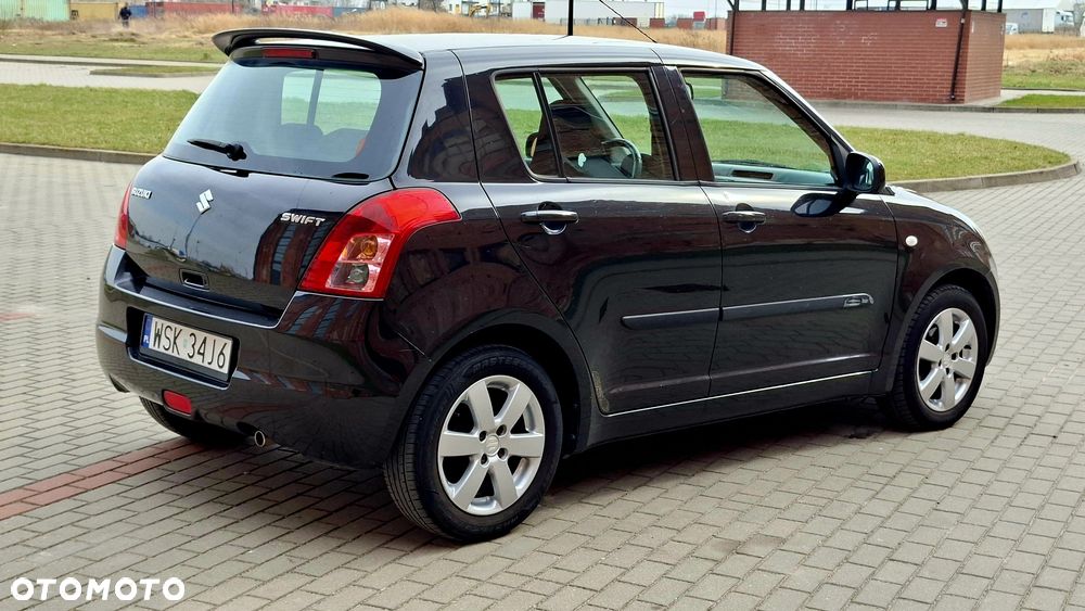 Suzuki Swift - 3