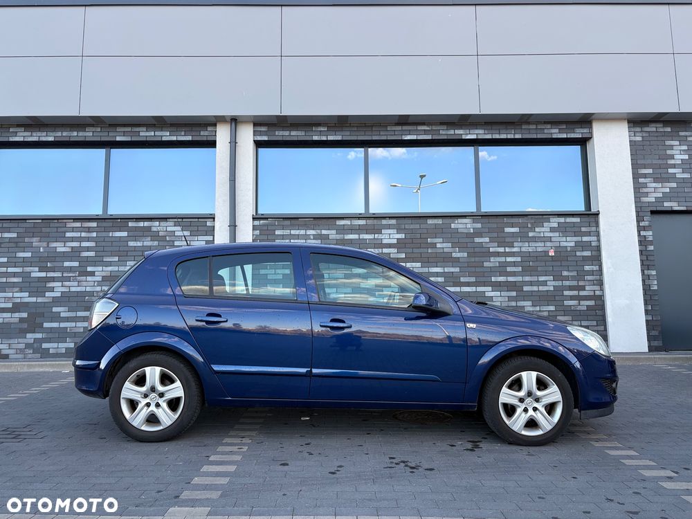 Opel Astra 1.4 Enjoy - 4