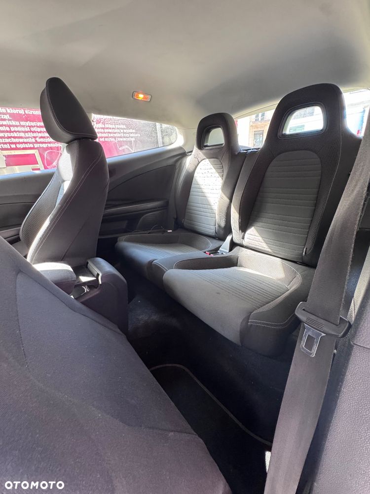 Volkswagen Scirocco 2.0 TDI - 17