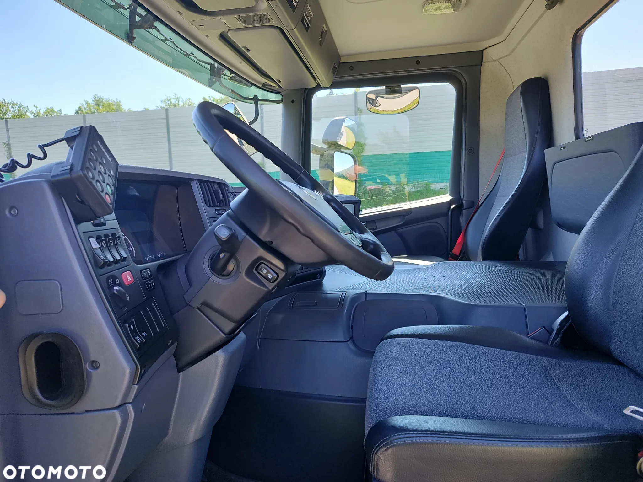 Scania P 270 - 12