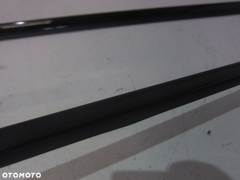 BMW E92 COUPE LISTWY BOCZNE SHADOWLINE MPAKIET POŁYSK 7119079 KOMPLET - 14