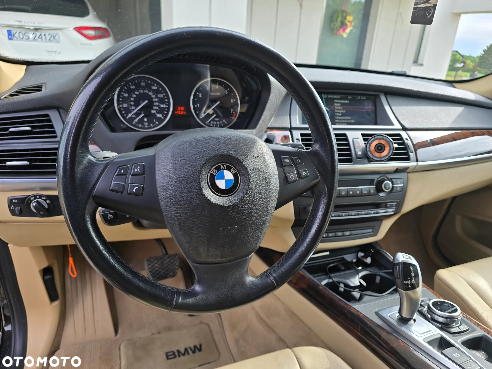 BMW X5 xDrive35i - 26