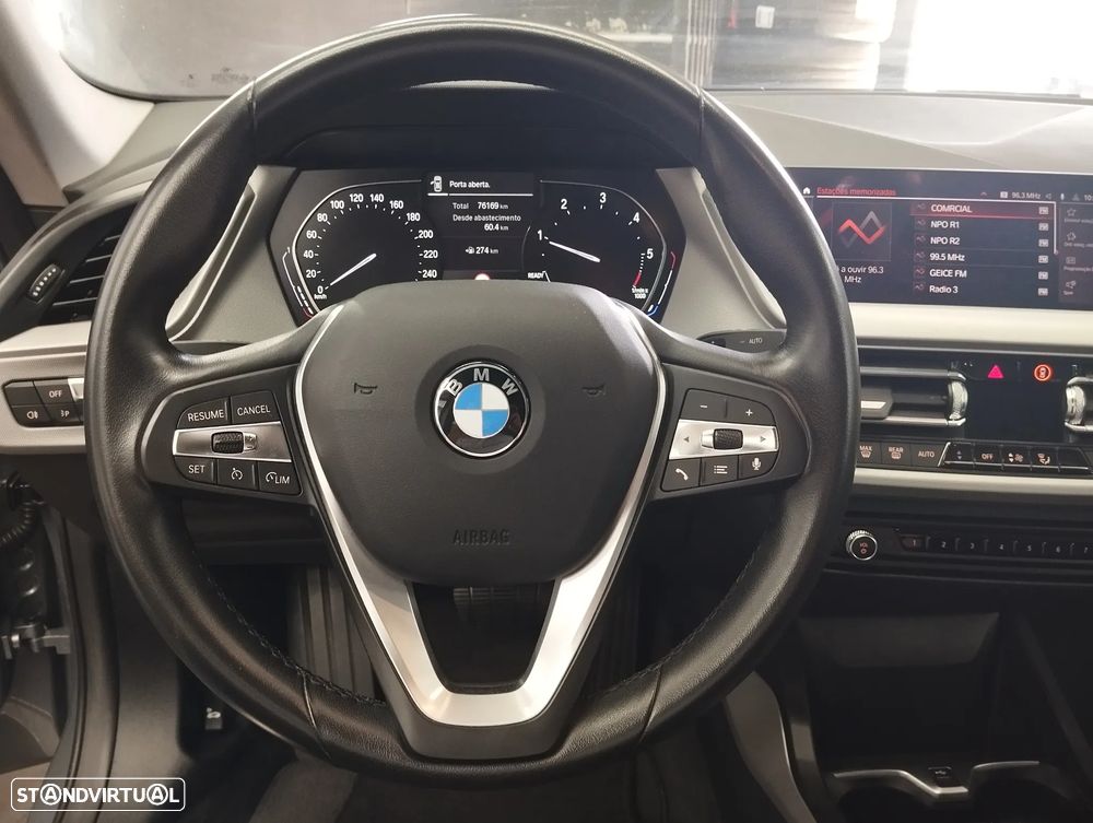 BMW 216 d Advantage — fotografia 17