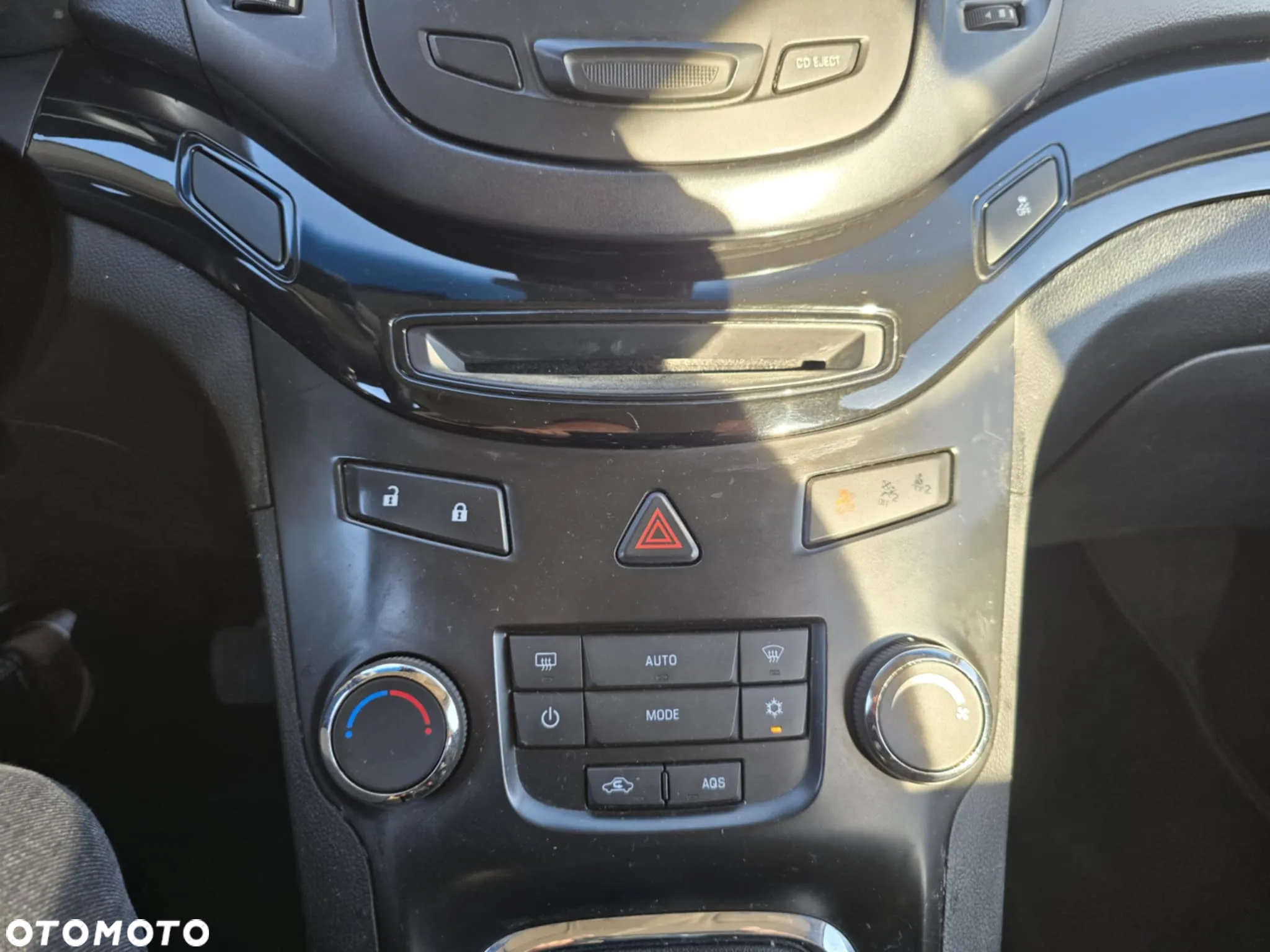 Chevrolet Orlando 1.8 LS+ - 32