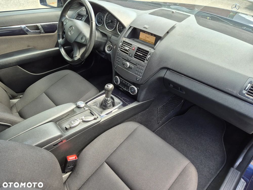 Mercedes-Benz Klasa C 200 CDI Classic - 12