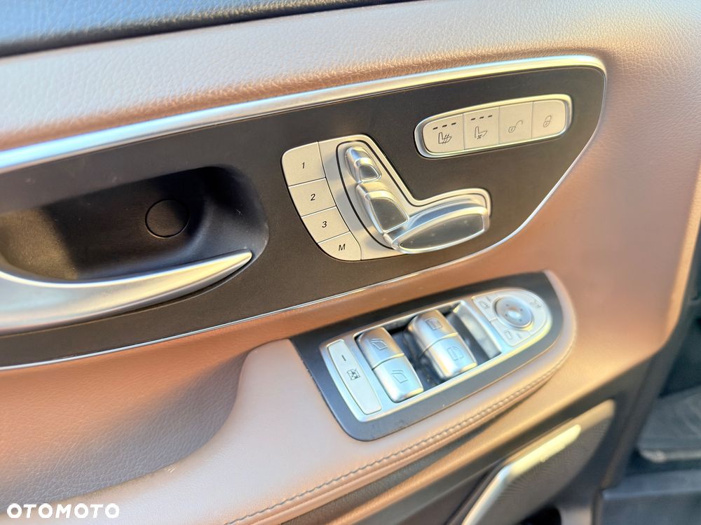 Mercedes-Benz Klasa V 300 d 4-Matic Avantgarde 9G-Tronic (ekstra d³) - 14