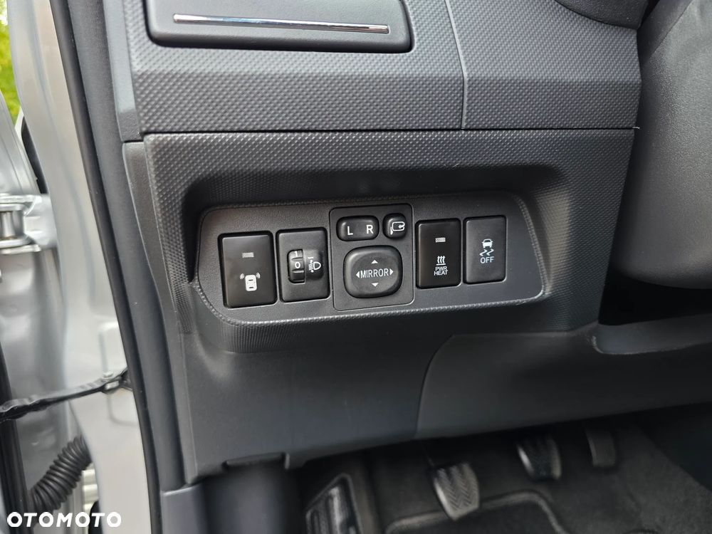 Toyota Auris - 15