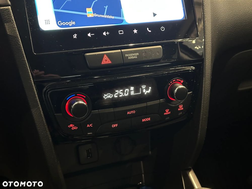 Suzuki Vitara 1.4 Boosterjet mHEV Premium Plus 2WD - 28