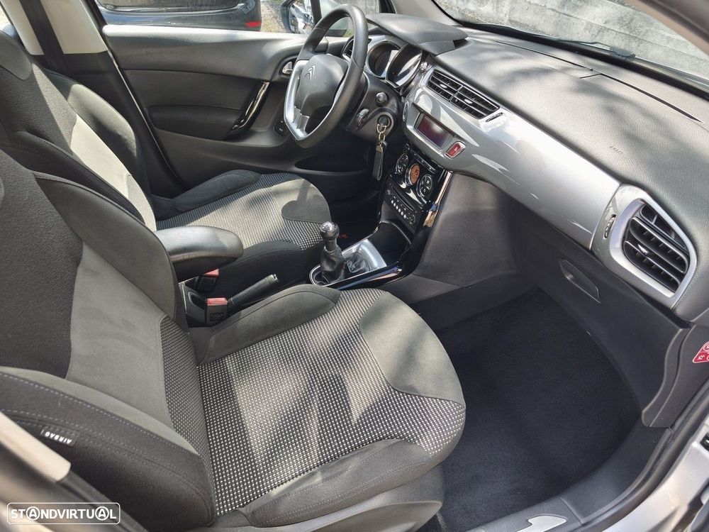 Citroën C3 1.2 VTi Exclusive - 25