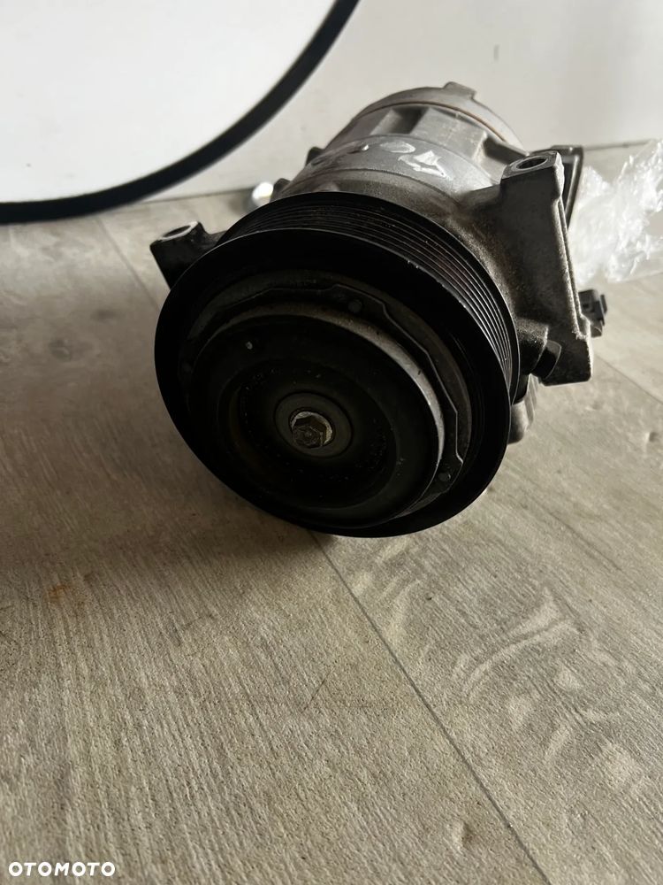 KOMPRESOR SPRĘŻARKA KLIMATYZACJI RENAULT NISSAN 926004EB0A - 2