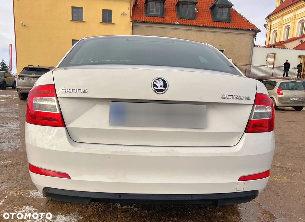 Skoda Octavia 2.0 TDI Style - 8