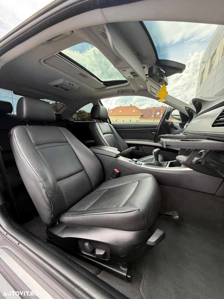 BMW Seria 3 320d Edition Exclusive - 18