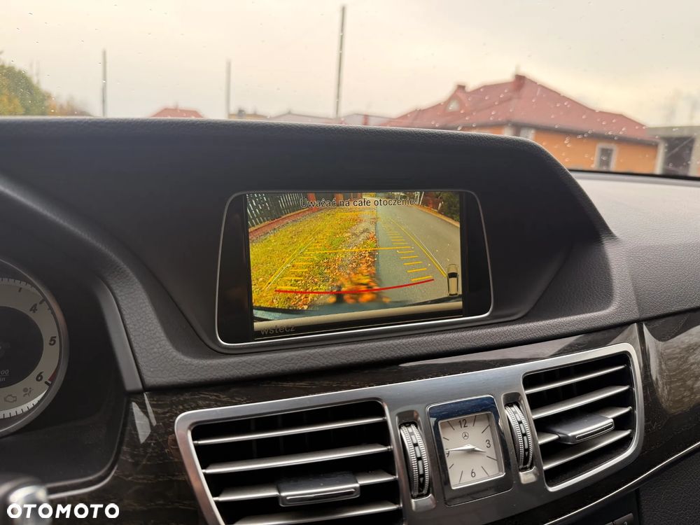 Mercedes-Benz Klasa E 300 BlueTec Hybrid - 10