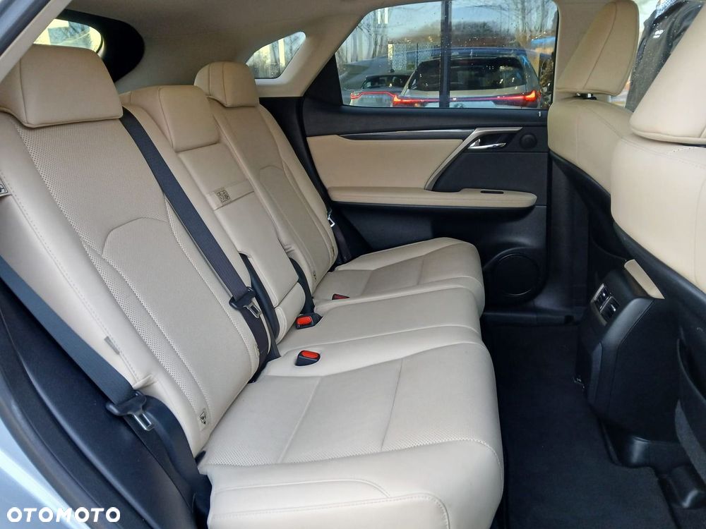 Lexus RX 450h Business Edition - 26