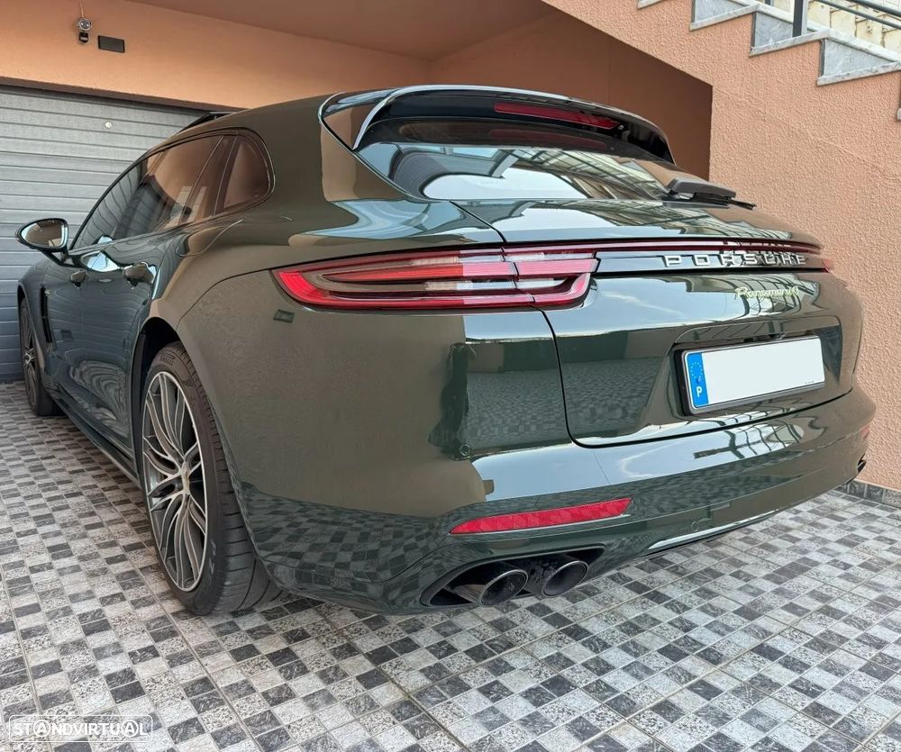 Porsche Panamera Sport Turismo 4 E-Hybrid - 36