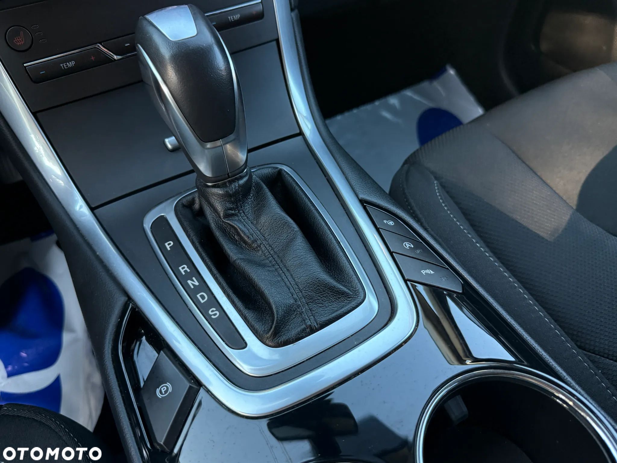 Ford S-Max 2.0 TDCi Titanium PowerShift - 23